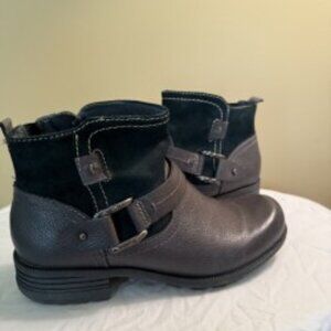 Leather & Suede Boots - Earth Origins - NEW in BOX !!